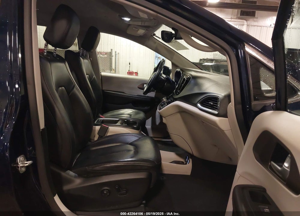 2018 CHRYSLER PACIFICA TOURING L PLUS VIN: 2C4RC1EG6JR288141