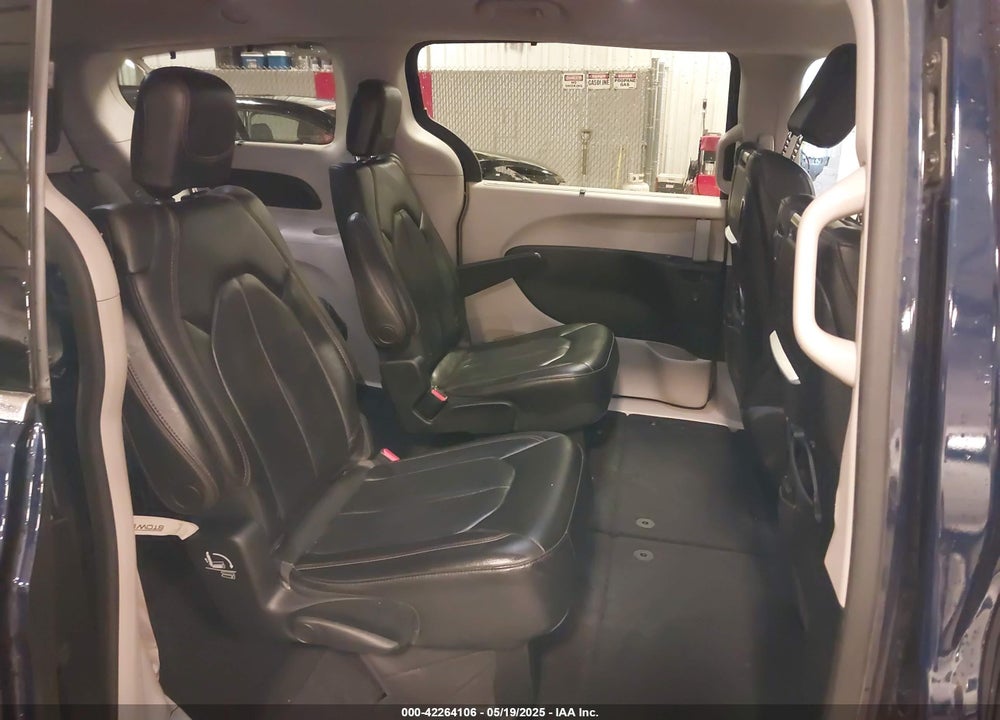 2018 CHRYSLER PACIFICA TOURING L PLUS VIN: 2C4RC1EG6JR288141