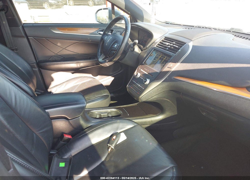 2016 LINCOLN MKC RESERVE VIN: 5LMCJ3C94GUJ24290