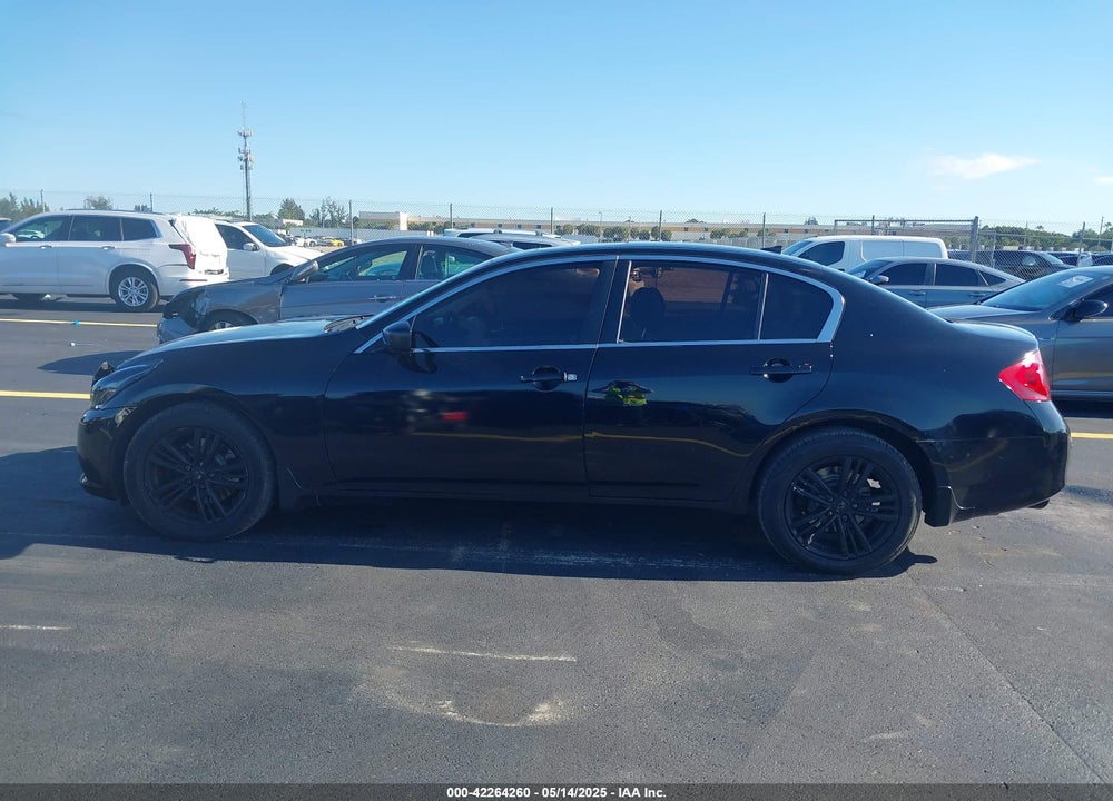 2013 INFINITI G37X VIN: JN1CV6AR9DM767636