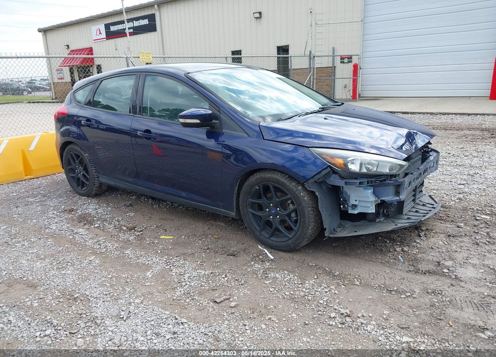 2016 FORD FOCUS SE VIN: 1FADP3K2XGL307302