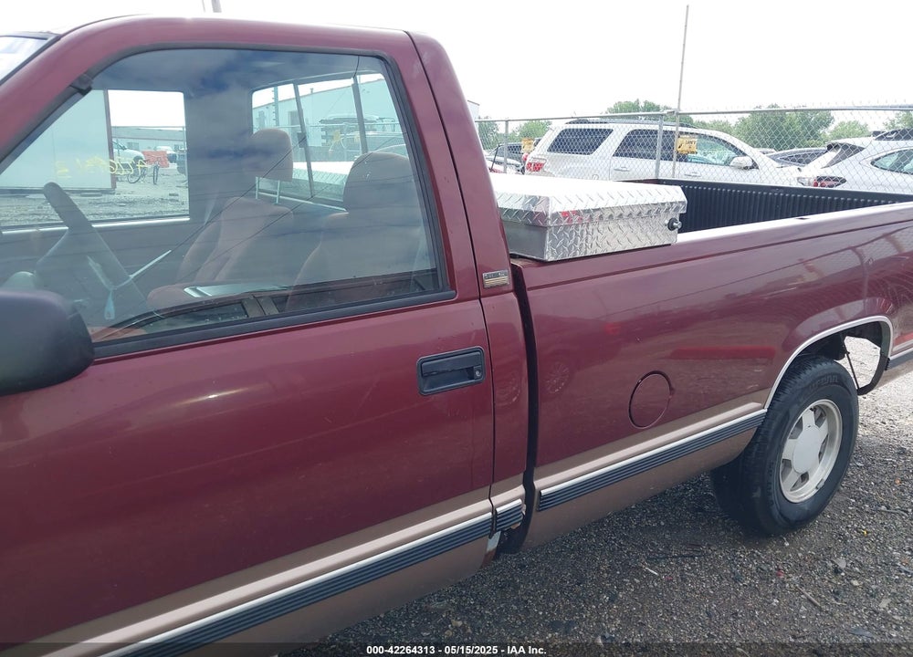 1997 CHEVROLET C1500 FLEETSIDE VIN: 1GCEC14R1VZ130514