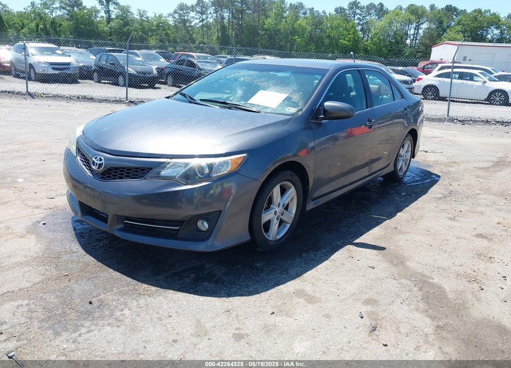 2014 TOYOTA CAMRY SE VIN: 4T1BF1FK2EU343071
