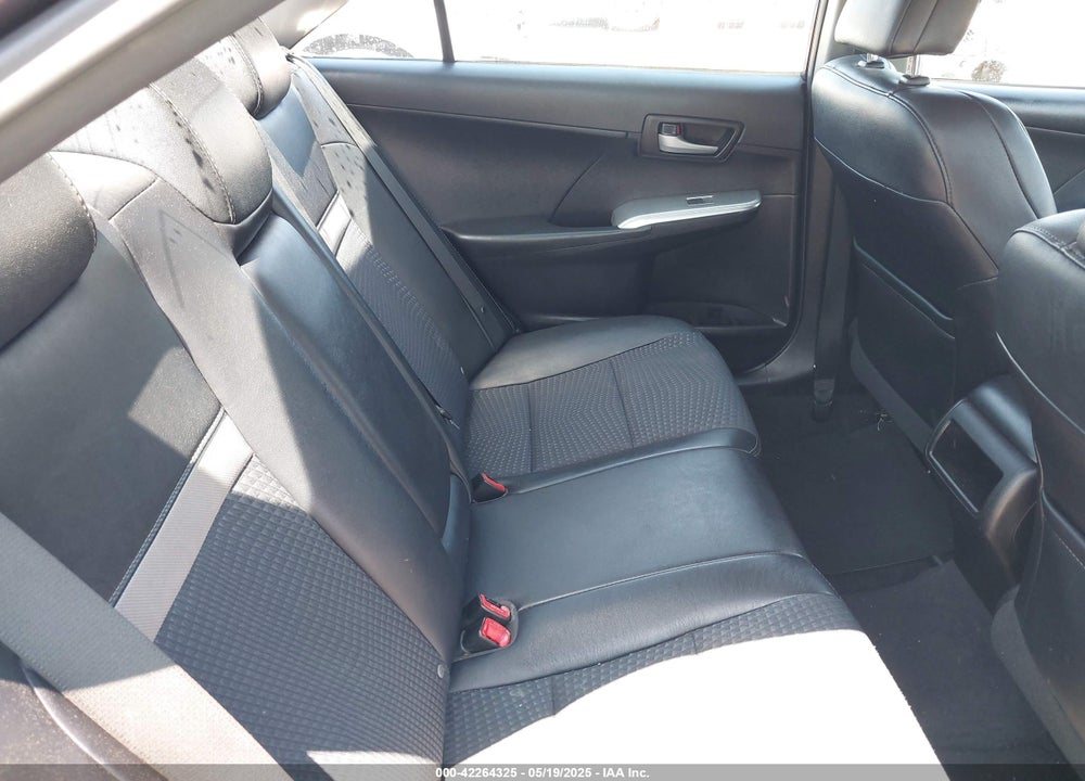 2014 TOYOTA CAMRY SE VIN: 4T1BF1FK2EU343071