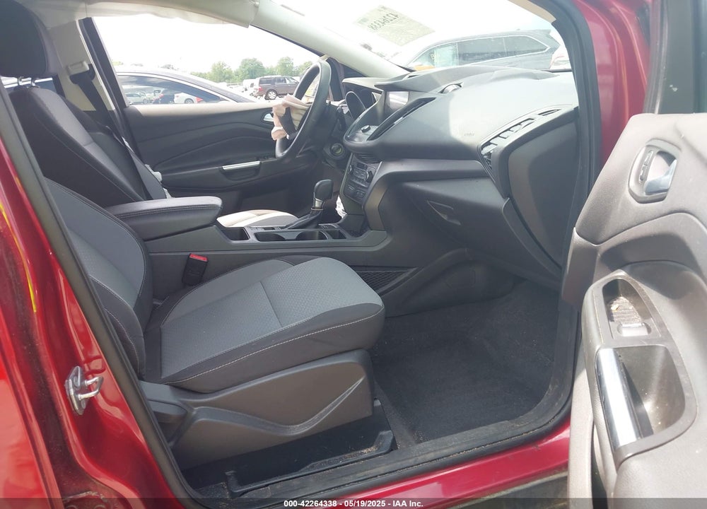 2017 FORD ESCAPE VIN: 1FMCU0GD3HUB01530