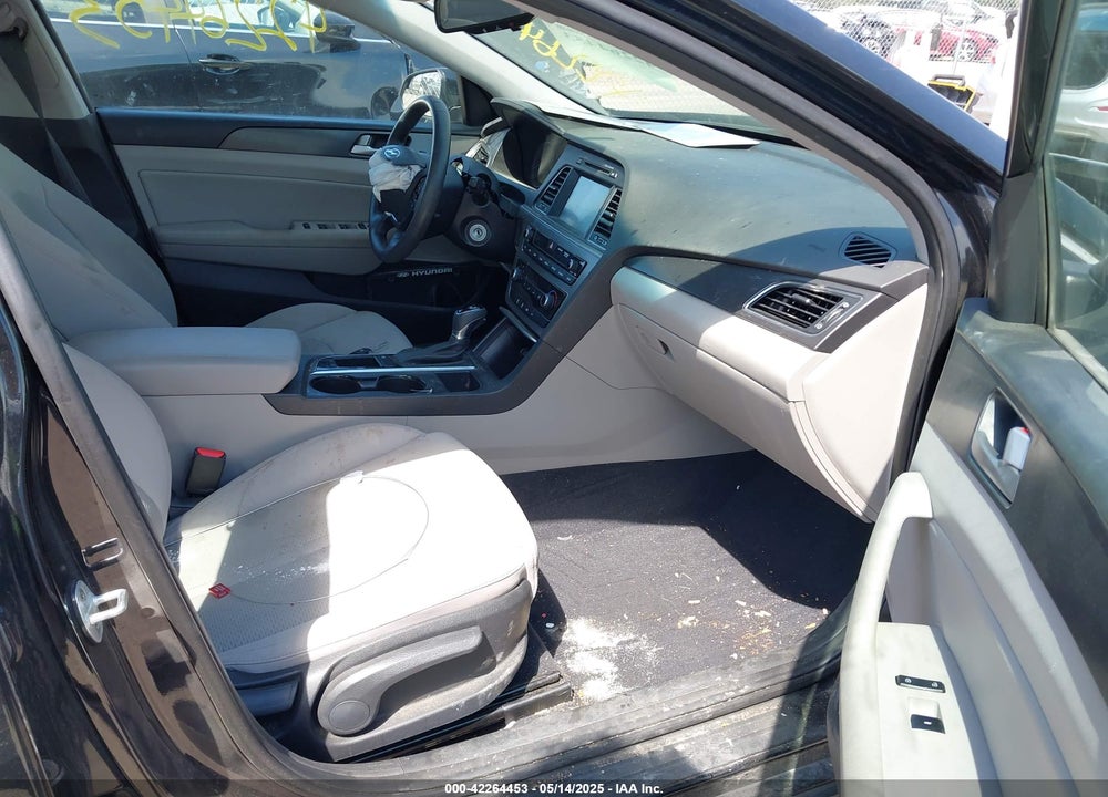 2017 HYUNDAI SONATA SPORT VIN: 5NPE34AF3HH522837