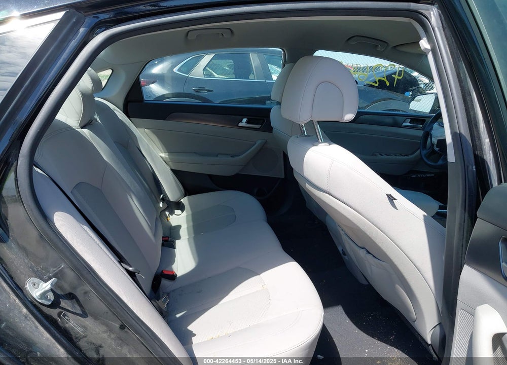 2017 HYUNDAI SONATA SPORT VIN: 5NPE34AF3HH522837