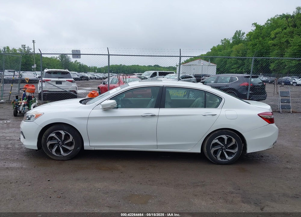 2017 HONDA ACCORD SEDAN VIN: 1HGCR2F84HA005866