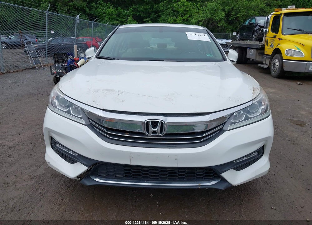 2017 HONDA ACCORD SEDAN VIN: 1HGCR2F84HA005866