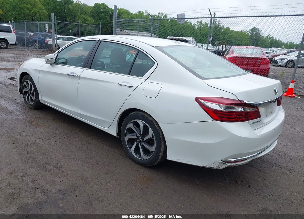 2017 HONDA ACCORD SEDAN VIN: 1HGCR2F84HA005866