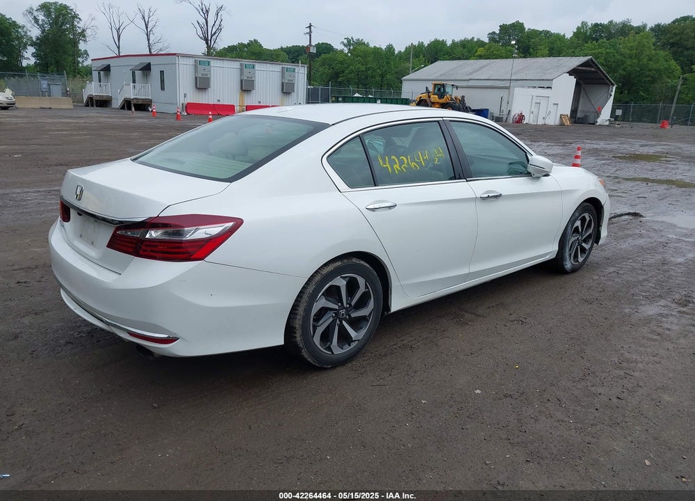 2017 HONDA ACCORD SEDAN VIN: 1HGCR2F84HA005866