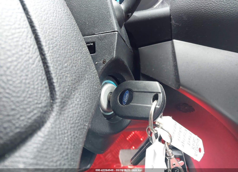 2018 FORD ESCAPE VIN: 1FMCU0GD5JUC22923
