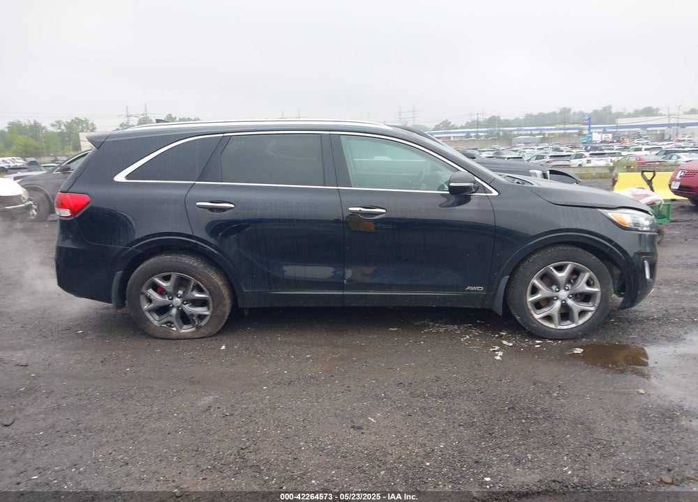 2016 KIA SORENTO VIN: 5XYPKDA5XGG152270