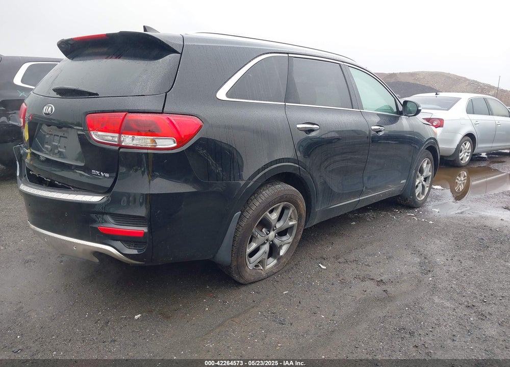 2016 KIA SORENTO VIN: 5XYPKDA5XGG152270