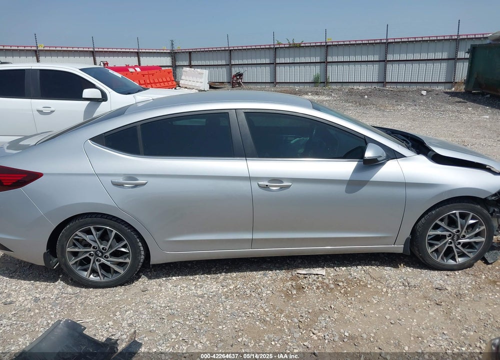 2019 HYUNDAI ELANTRA VIN: KMHD84LF4KU864915