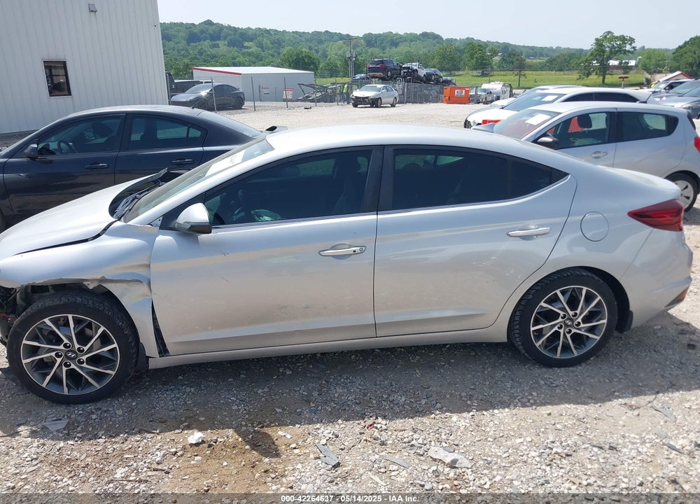 2019 HYUNDAI ELANTRA VIN: KMHD84LF4KU864915