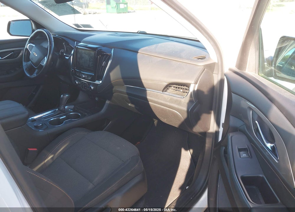 2018 CHEVROLET TRAVERSE 1LT VIN: 1GNEVGKW7JJ184101
