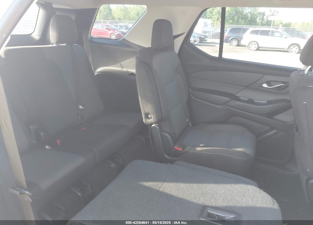 2018 CHEVROLET TRAVERSE 1LT VIN: 1GNEVGKW7JJ184101