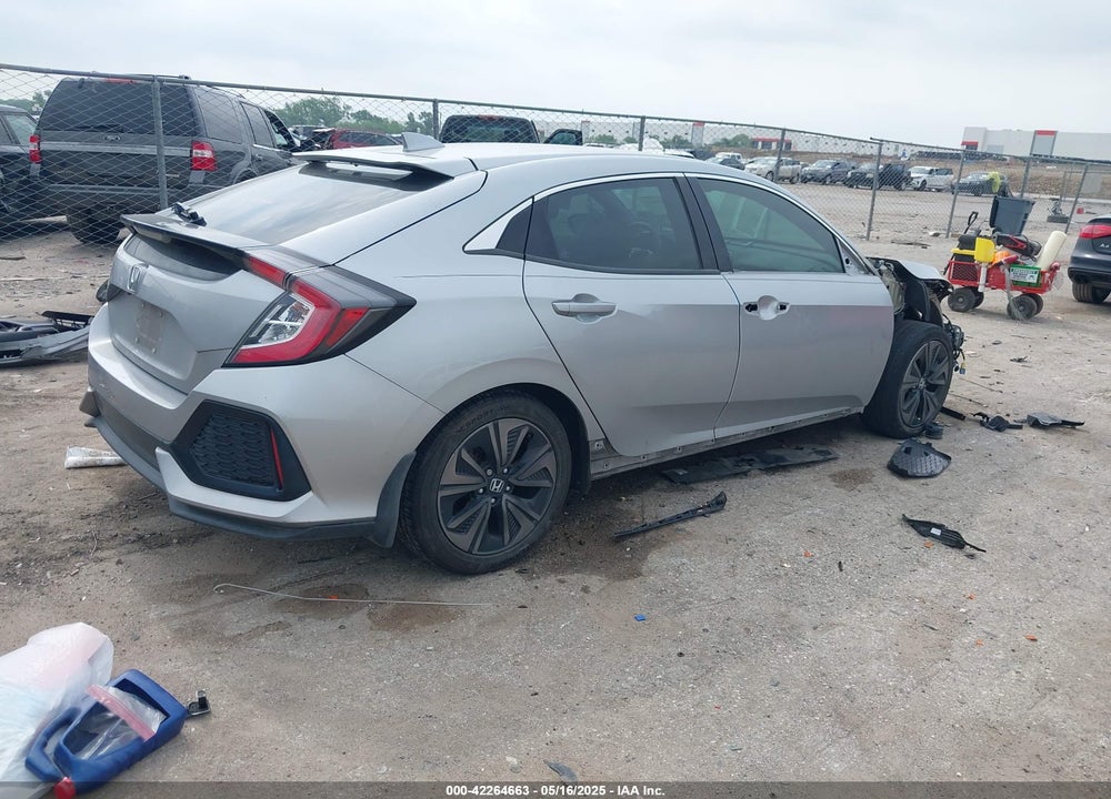 2018 HONDA CIVIC VIN: SHHFK7H58JU212255