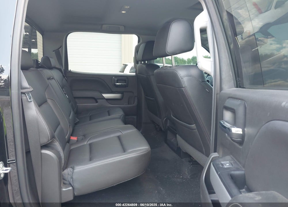 2018 CHEVROLET SILVERADO 1500 VIN: 3GCUKREC6JG360521