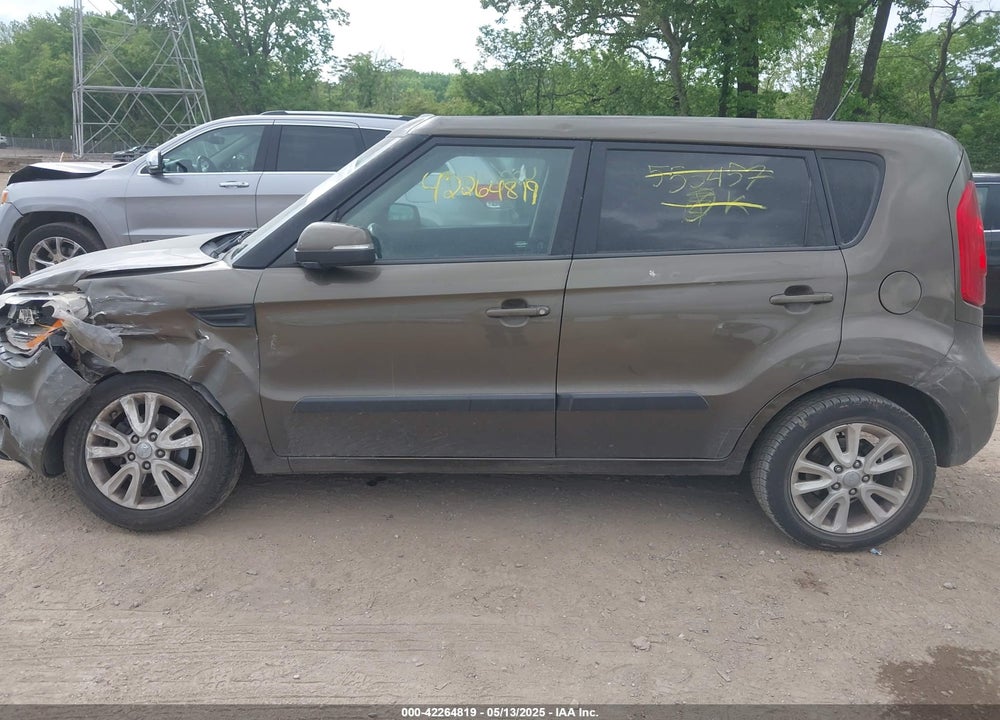 2013 KIA SOUL VIN: KNDJT2A67D7556457