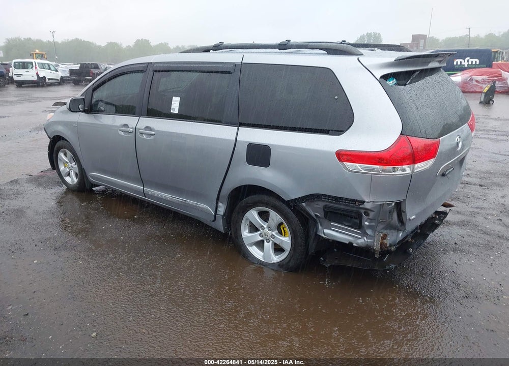 2011 TOYOTA SIENNA LE VIN: 5TDKK3DC7BS165746