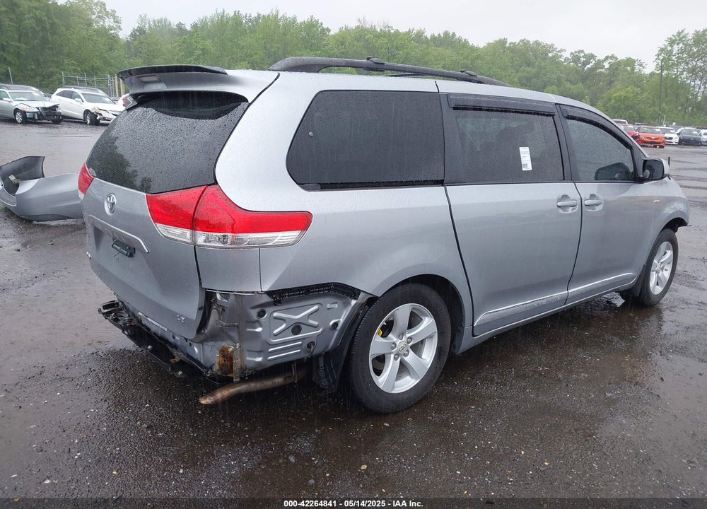 2011 TOYOTA SIENNA LE VIN: 5TDKK3DC7BS165746
