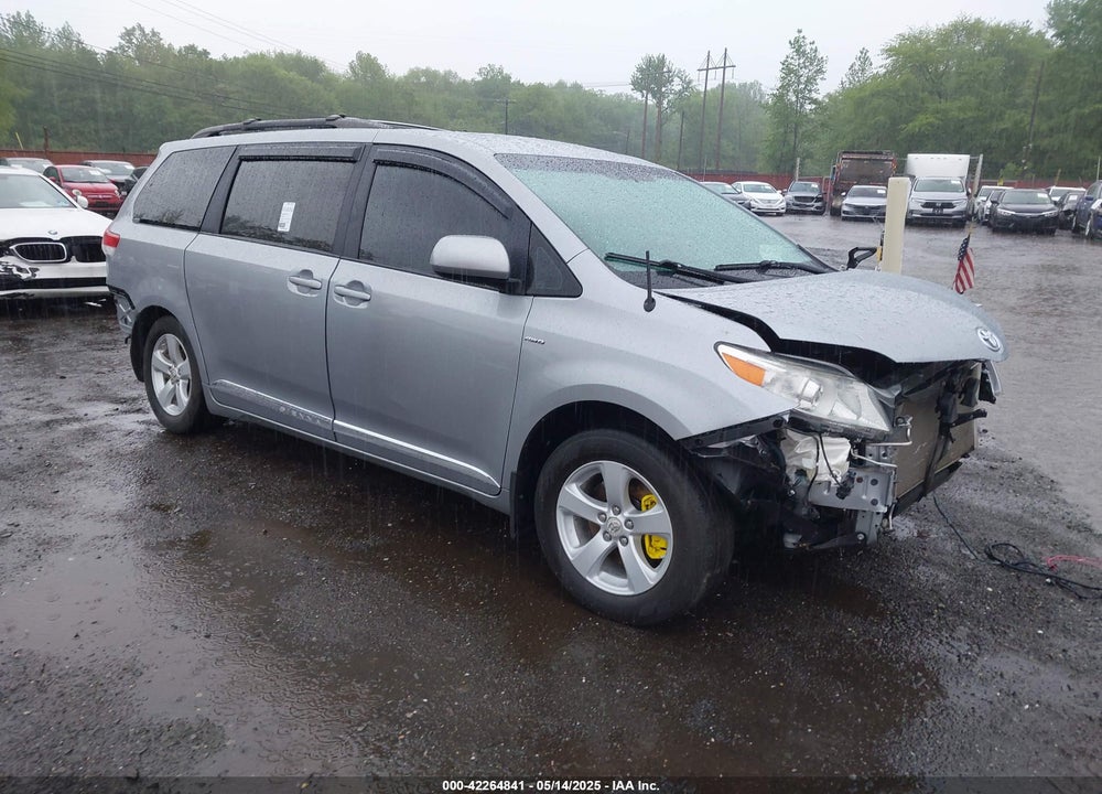 2011 TOYOTA SIENNA LE VIN: 5TDKK3DC7BS165746