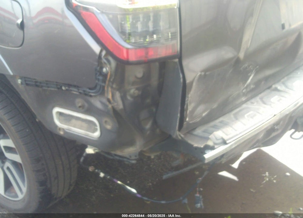 2014 TOYOTA 4RUNNER LIMITED VIN: JTEBU5JR5E5157634