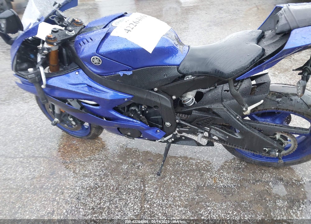2018 YAMAHA YZFR6 VIN: JYARJ28E2JA003697