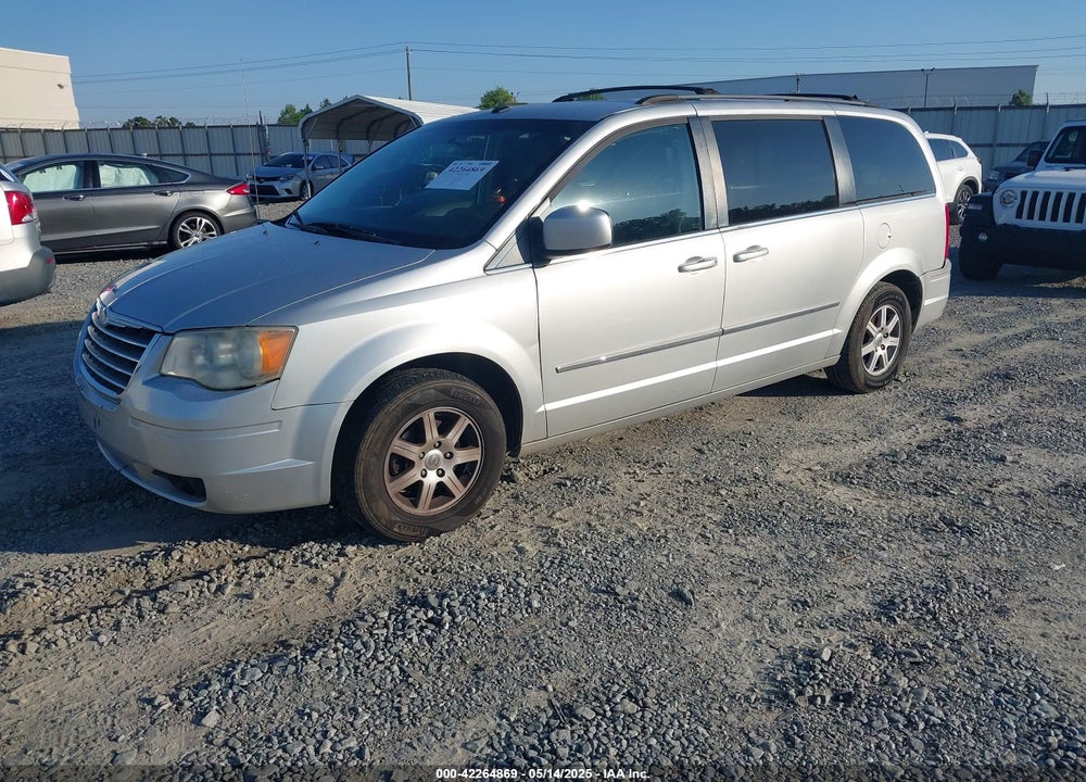 2010 CHRYSLER TOWN & COUNTRY VIN: 2A4RR8D15AR320365