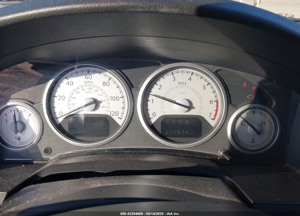 2010 CHRYSLER TOWN & COUNTRY VIN: 2A4RR8D15AR320365