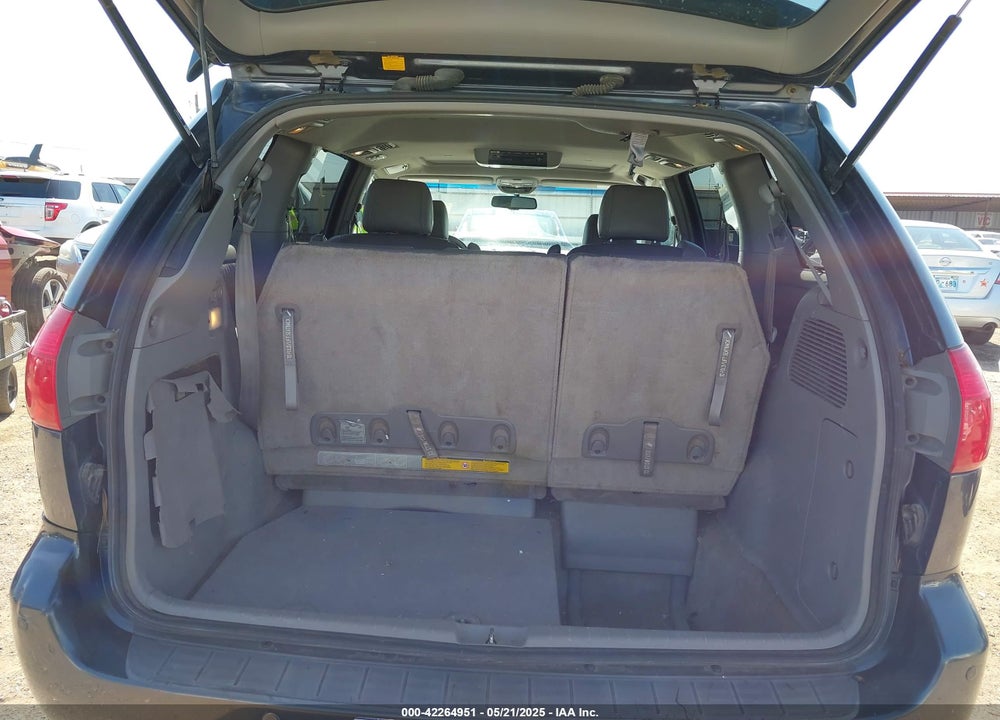 2007 TOYOTA SIENNA XLE VIN: 5TDBK22C07S007155
