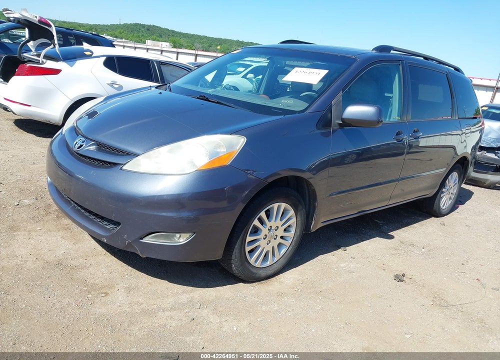 2007 TOYOTA SIENNA XLE VIN: 5TDBK22C07S007155