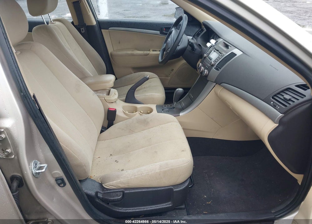 2009 HYUNDAI SONATA VIN: 5NPET46C89H551170