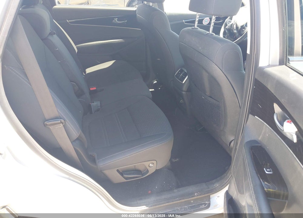 2020 KIA SORENTO 2.4L L VIN: 5XYPG4A35LG668918