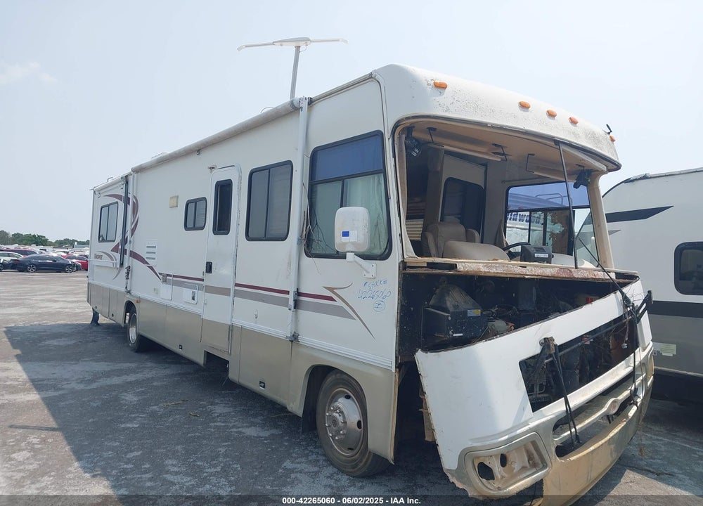 2000 FORD F550 SUPER DUTY STRIPPED CHASS VIN: 1FCNF53S4Y0A05180