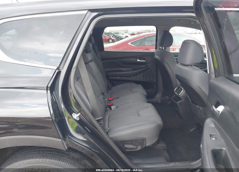 2019 HYUNDAI SANTA FE VIN: 5NMS23AD0KH122236