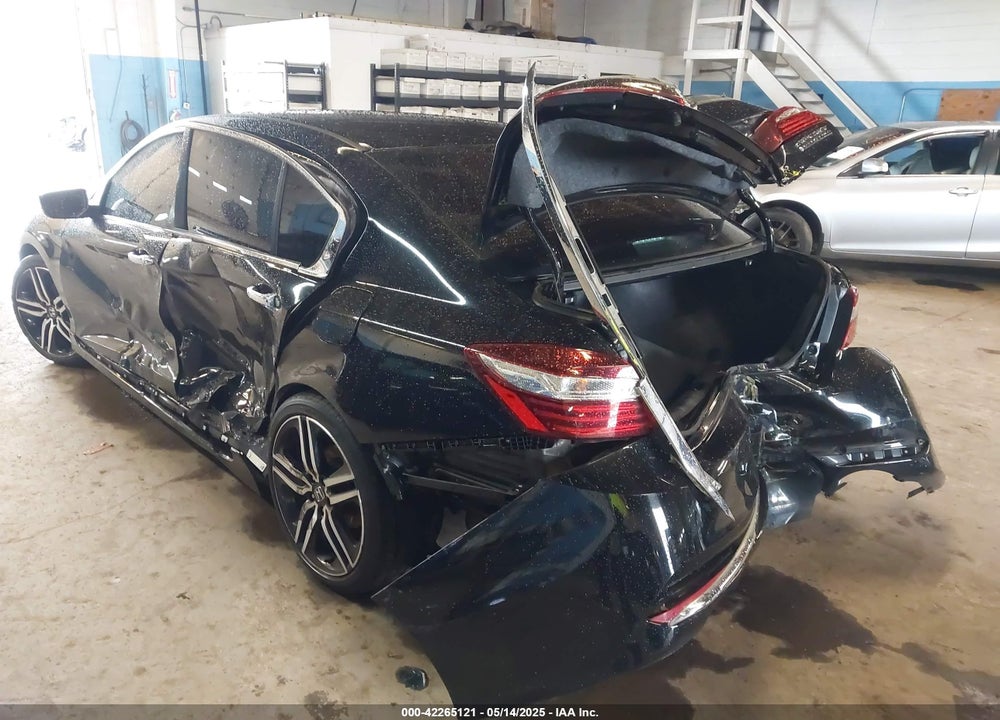 2017 HONDA ACCORD VIN: 1HGCR2F15HA108930