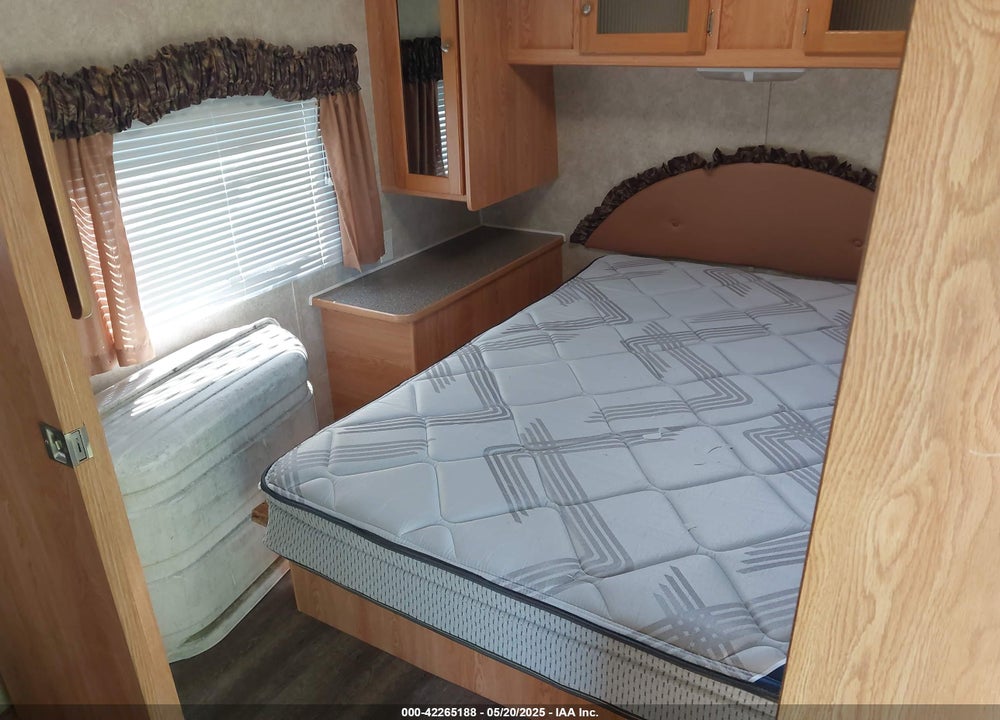 2009 SUNNYBROOK SUNSET CREEK VIN: 4UBAS0P2791A81797