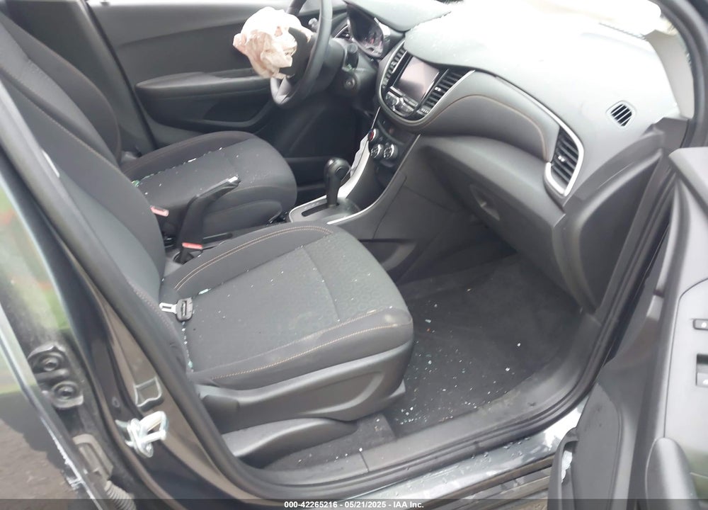2020 CHEVROLET TRAX FWD LS VIN: 3GNCJKSB3LL169352