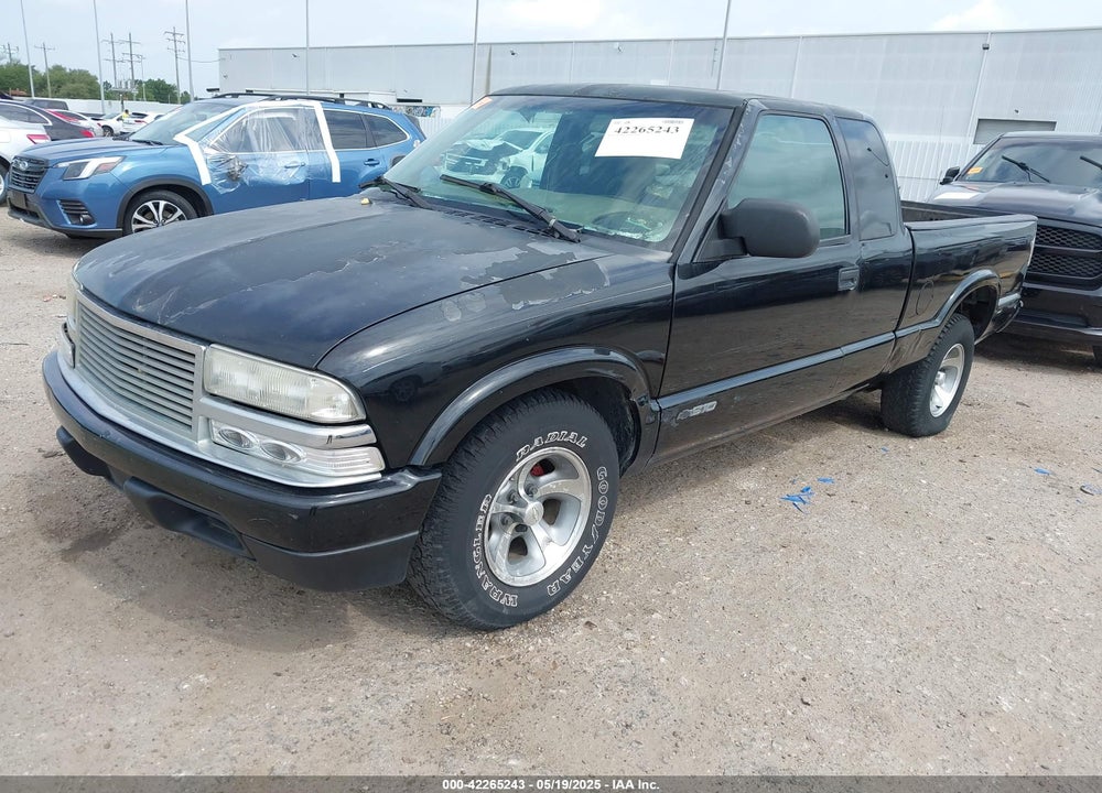 2001 CHEVROLET S-10 LS VIN: 1GCCS195918197961