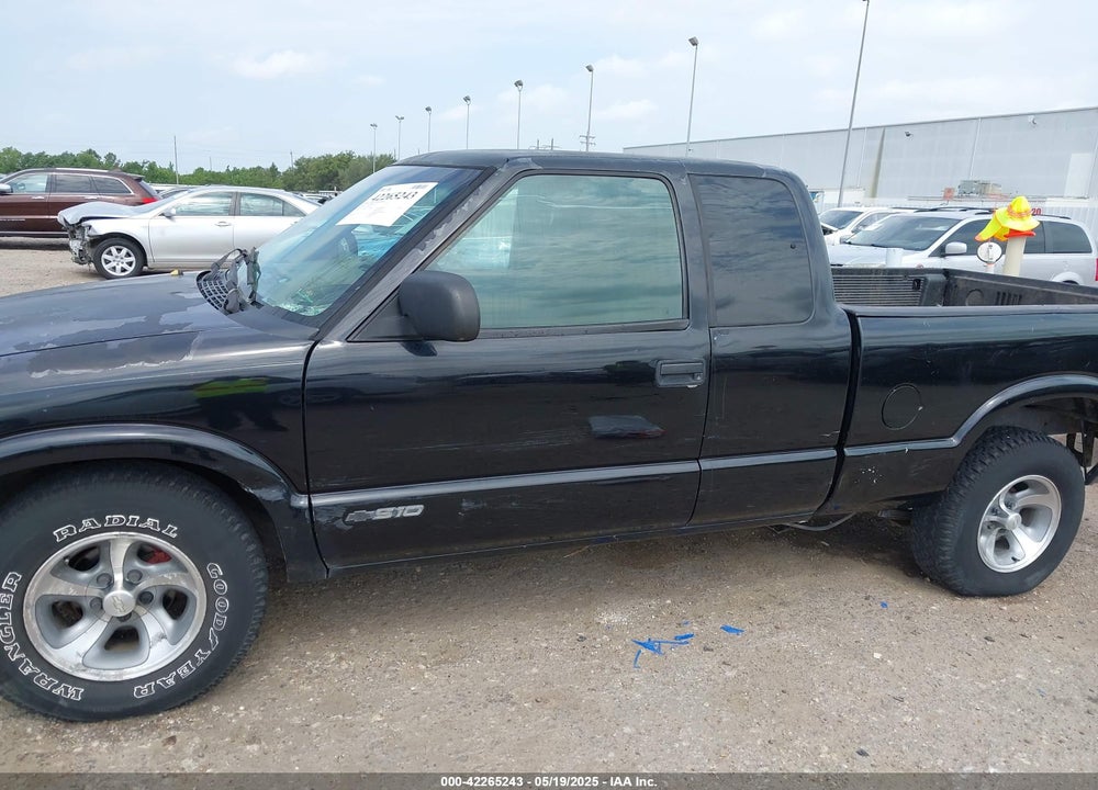 2001 CHEVROLET S-10 LS VIN: 1GCCS195918197961