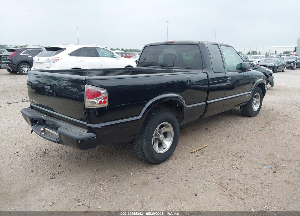 2001 CHEVROLET S-10 LS VIN: 1GCCS195918197961