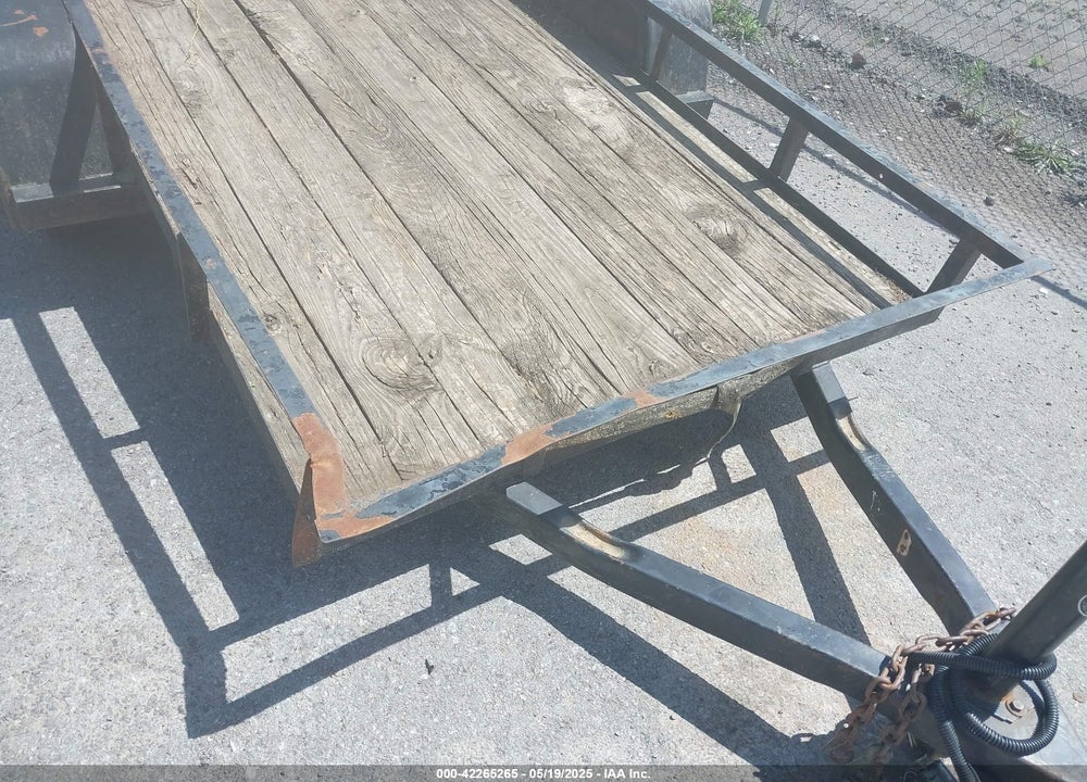 1998 BIG TEX TRAILER CO INC TRAILER VIN: 4K8KX0816W1A32727
