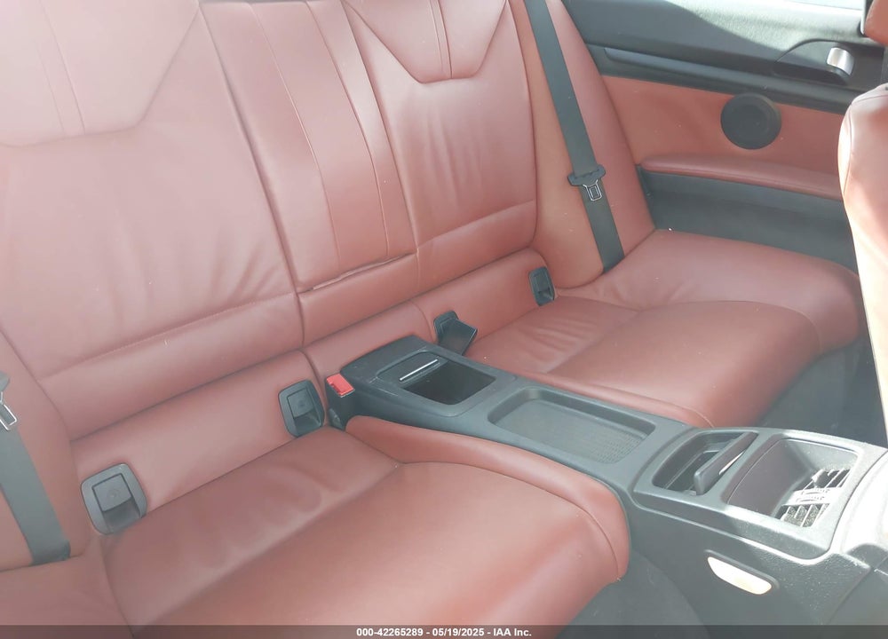 2010 BMW M3 VIN: WBSWD9C55AP362868