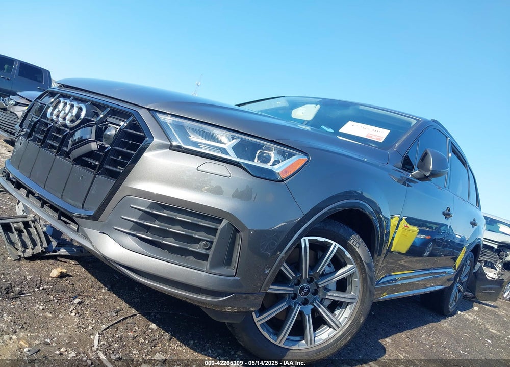 2022 AUDI Q7 VIN: WA1LJBF77ND000677