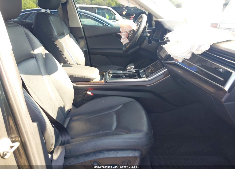 2022 AUDI Q7 VIN: WA1LJBF77ND000677