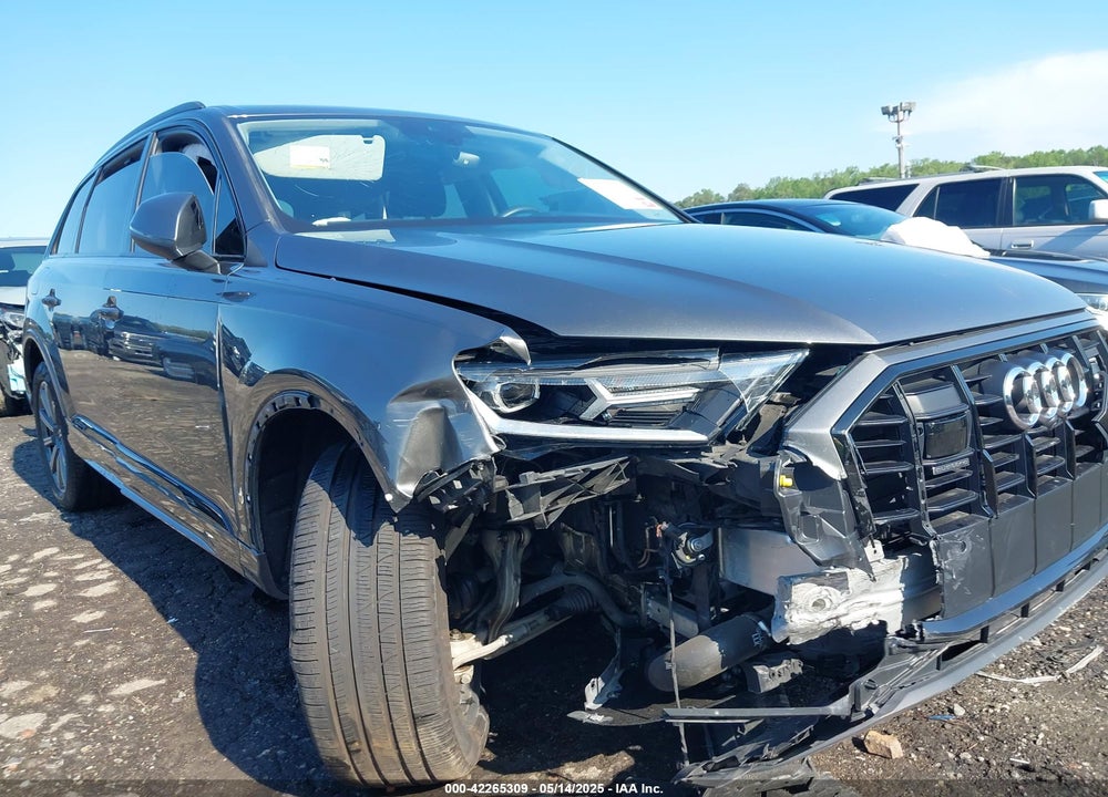 2022 AUDI Q7 VIN: WA1LJBF77ND000677