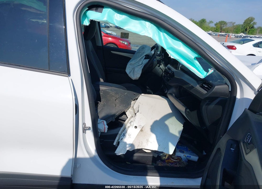 2022 FORD ESCAPE VIN: 1FMCU9BZ7NUB06992